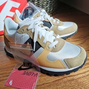 100% authentic brand new-Nike V-love O.X.